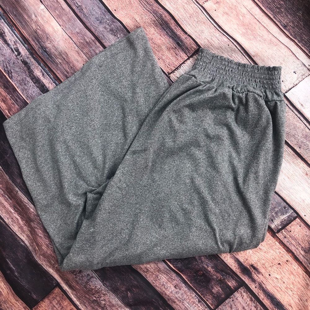 Comfy wide leg lounge pants, very stretchy with pockets, ankle